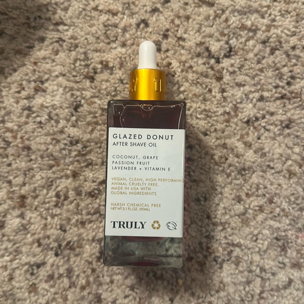brand new truly beauty glazed donut after shave oil